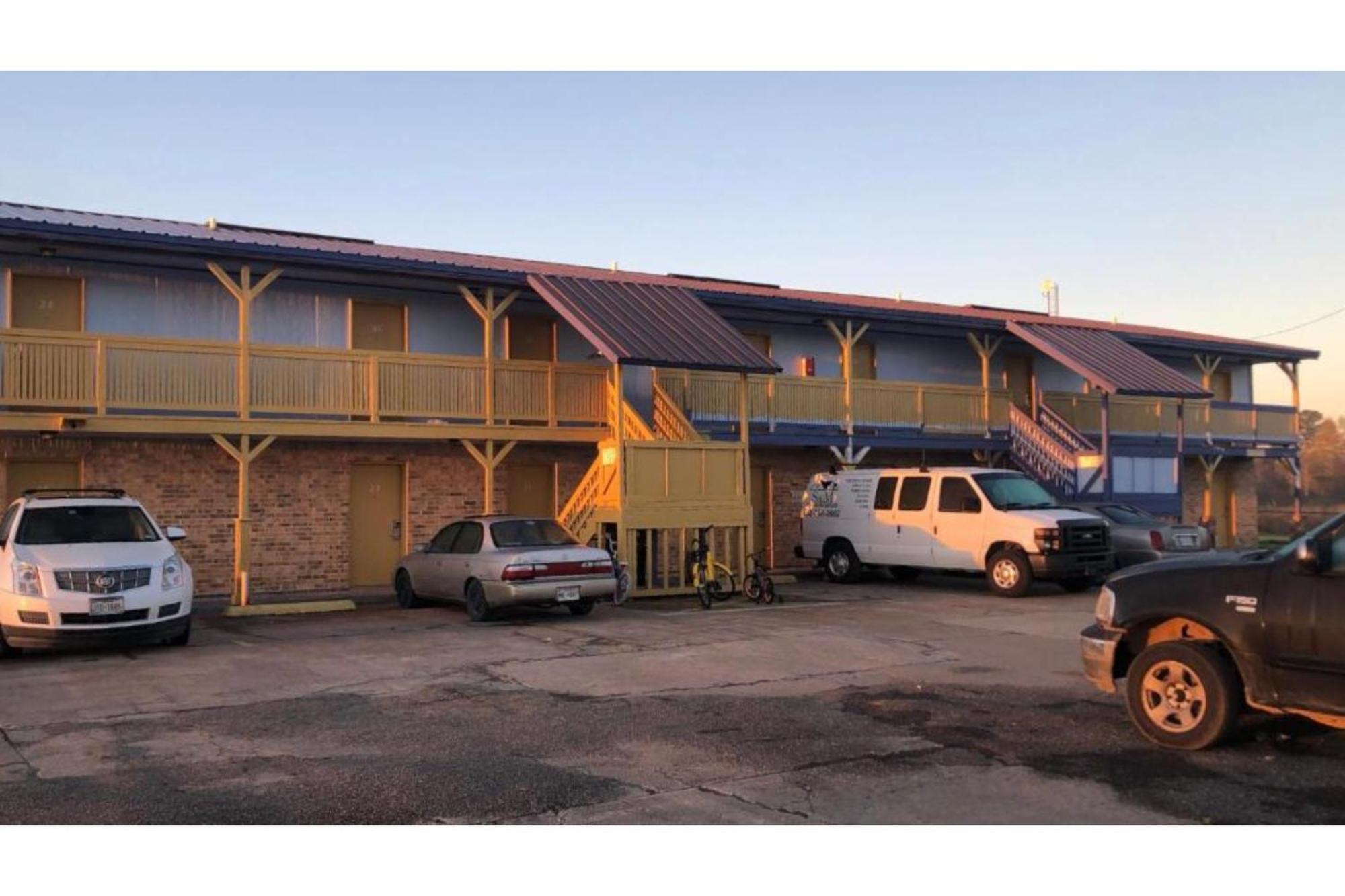 Lake Country Inn Riverside Exterior foto